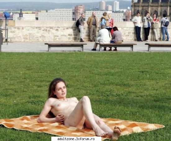 Nude girl on the streets :) - XMan - SEXY & EROTIC PICS